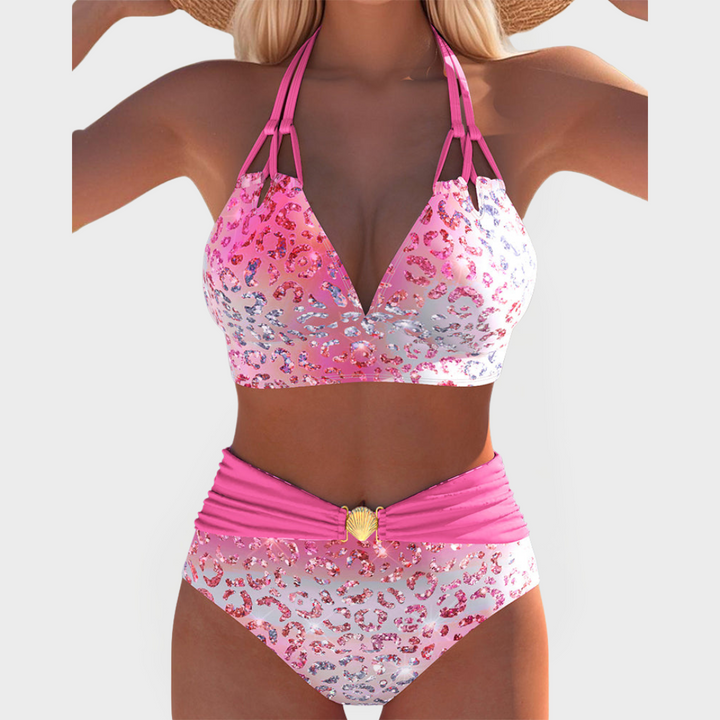 Seksīgs bikinis ar izšūtu krūšturi