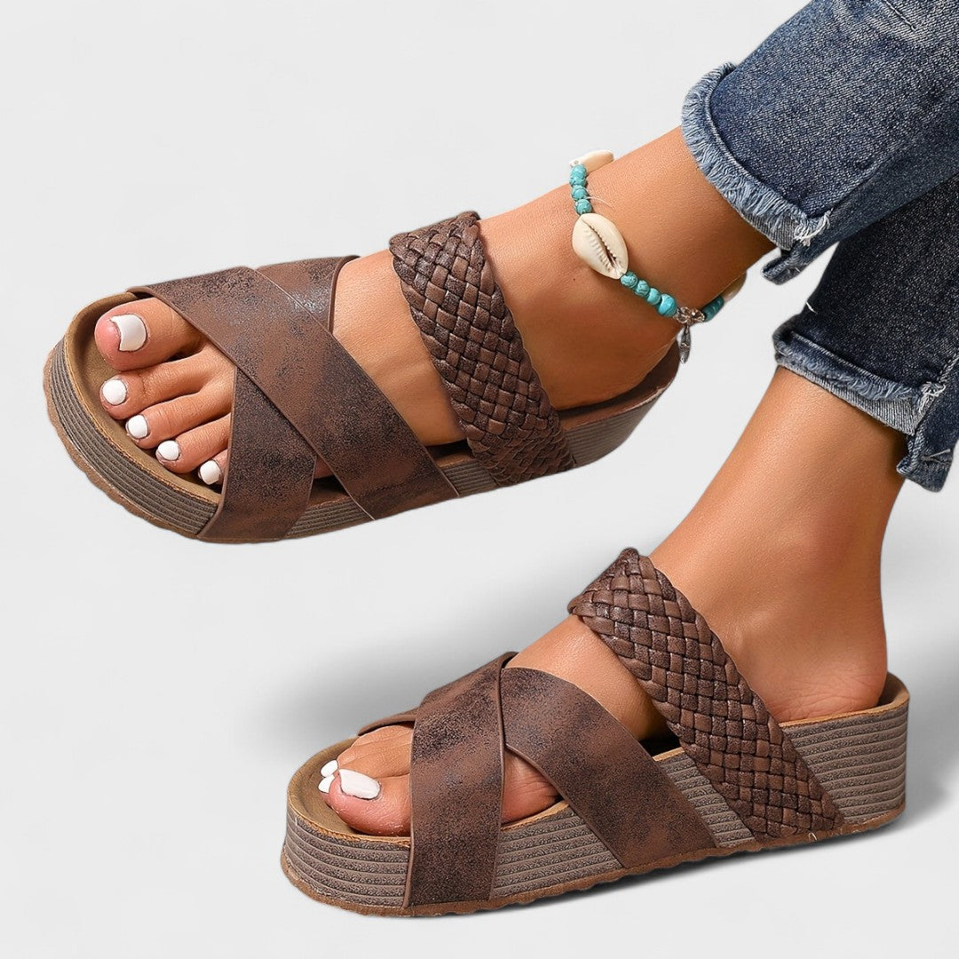Butē - Ortopēdiskie ādas sandales