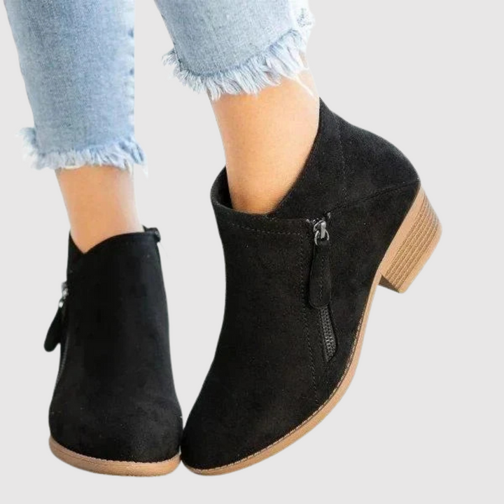 Теодора – Удобни ankle ботуши с елегантен дизайн