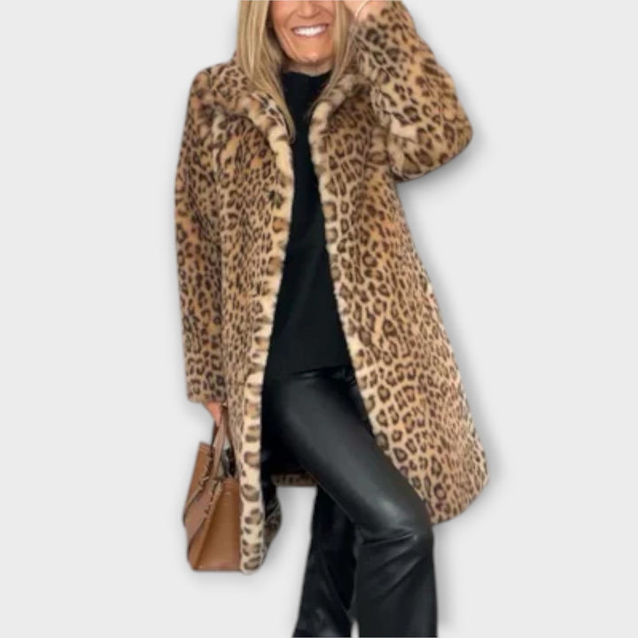 Solvita - Leoparda mētelis