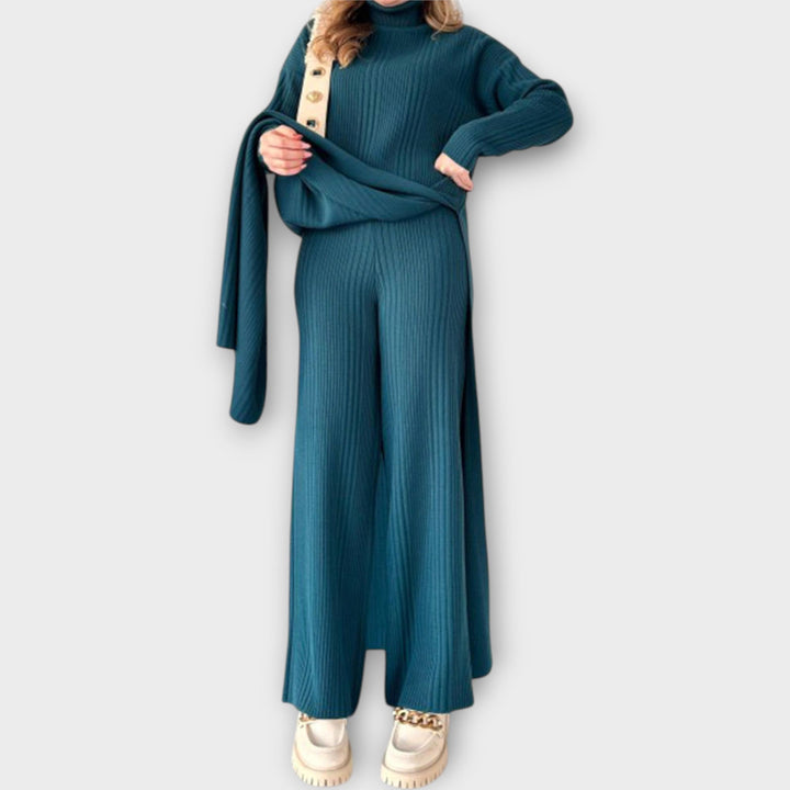 Sandra - Gara adīta kleita brīvā griezumā